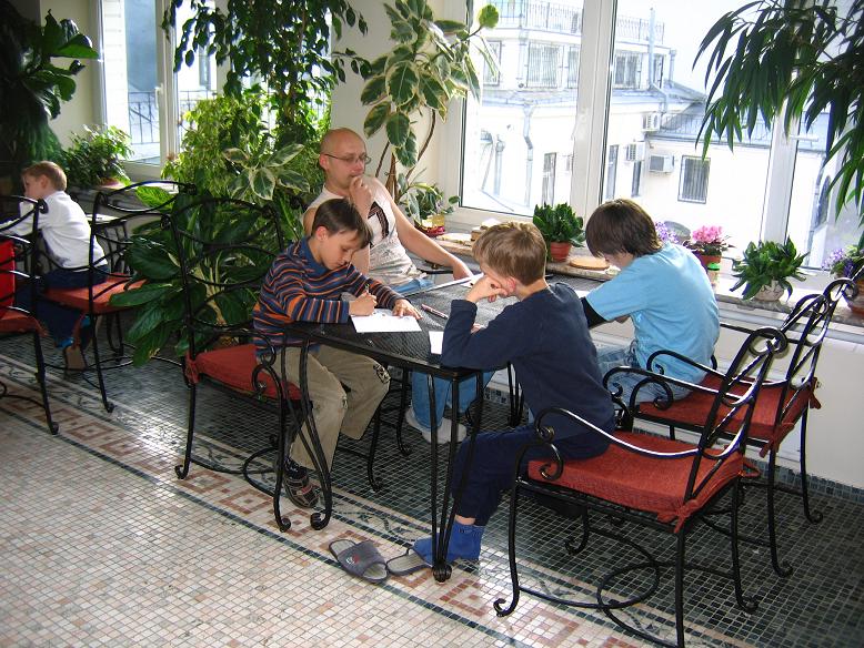 Go game center in Moscow, Chin-qualification for children and adults pupuils